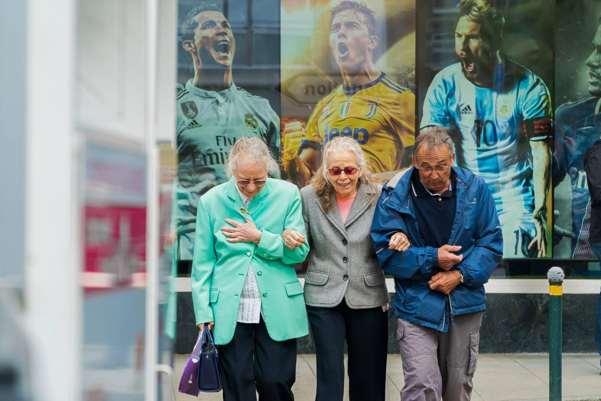 Coastal Grandmothercore: Why “Elderly Chic” Went Viral